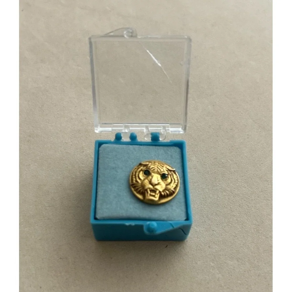 Vintage Tiger Head Lapel Pin Tie Tack 10K GR Rolled Gold Gucci Style Panther EUC